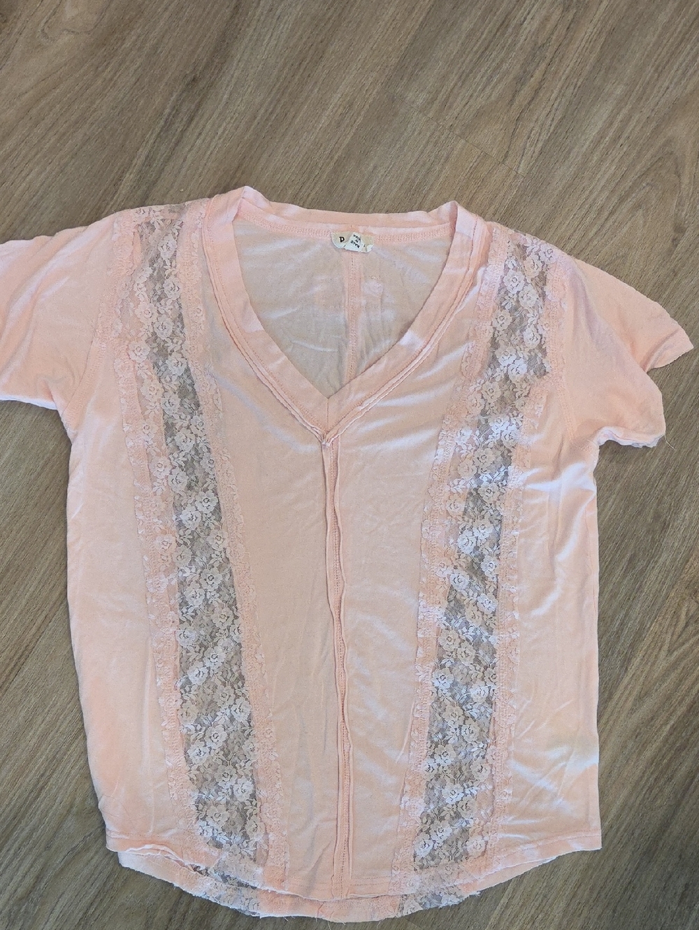 POL Powder Pink Lace-Trim V-Neck Short Sleeve Tee Size Small